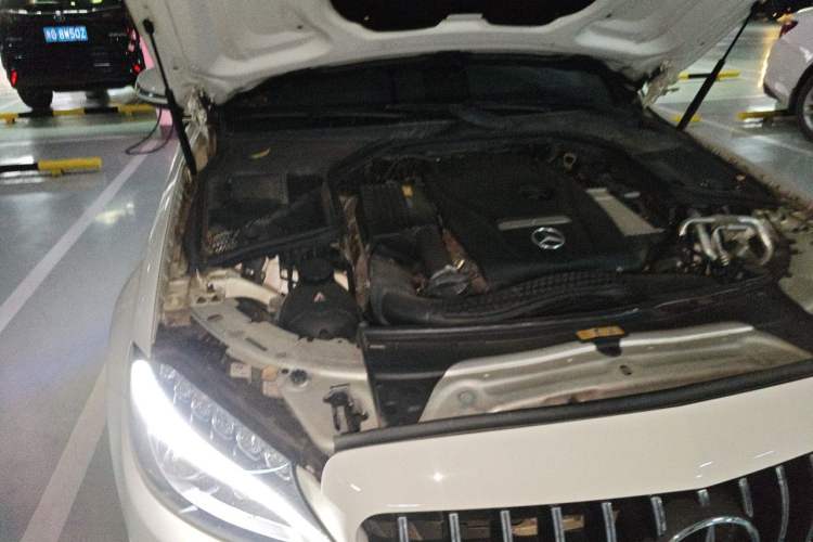 Used Mercedes-Benz C-Class 2018 C 200 Coupe Engine Bay Right