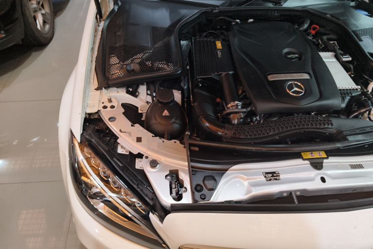 Used Mercedes-Benz C-Class 2018 C 180 L Fashion Edition Sport Version Engine Bay Right