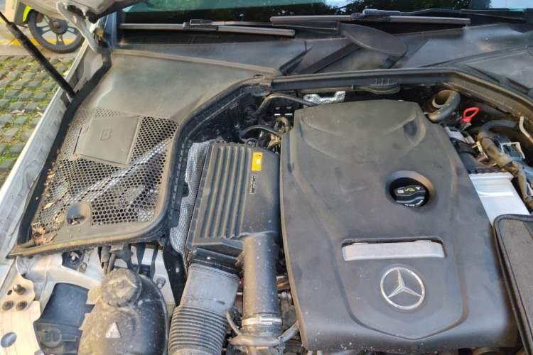 Used Mercedes-Benz C-Class 2018 C 180 L Fashion Edition Sport Version Engine Bay Right