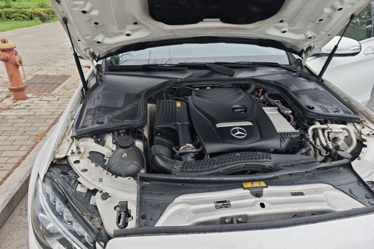 Used Mercedes-Benz C-Class 2018 C 200 L Sport Edition Engine Bay Right