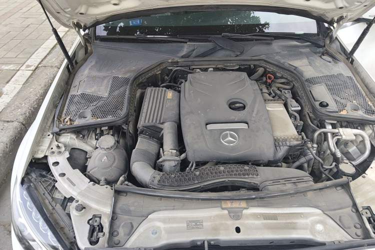 Used Mercedes-Benz C-Class 2018 C 180 L Fashion Edition Sport Version Engine Bay Right