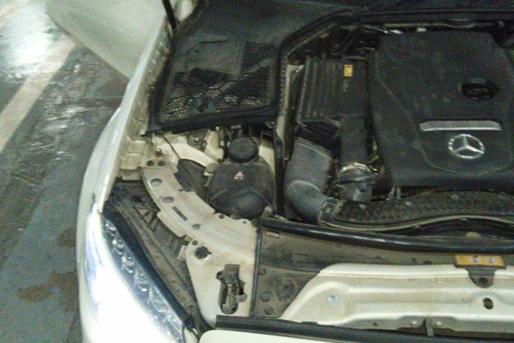 Used Mercedes-Benz C-Class 2018 C 200 Coupe Engine Bay Right