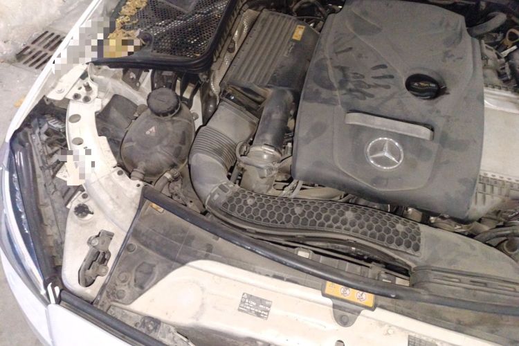 Used Mercedes-Benz C-Class 2018 C 200 L Sport Edition Engine Bay Right