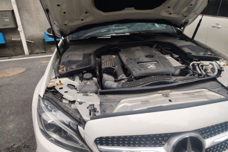 Used Mercedes-Benz C-Class 2018 C 200 Sport Edition Engine Bay Right