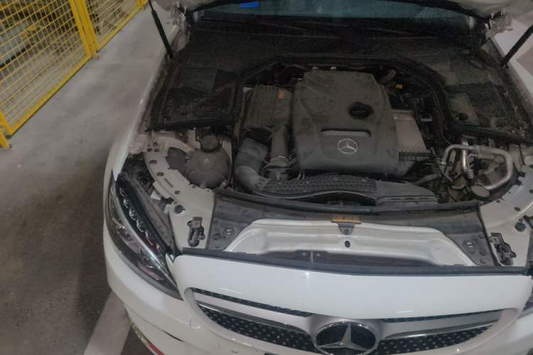 Used Mercedes-Benz C-Class 2018 C 200 4MATIC Coupe Engine Bay Right