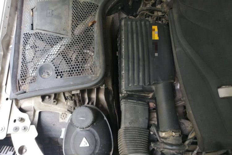 Used Mercedes-Benz C-Class 2018 C 200 L Sport Edition Engine Bay Right