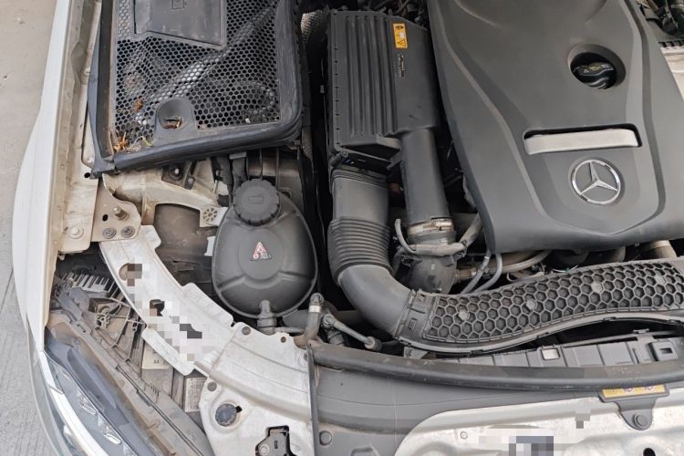 Used Mercedes-Benz C-Class 2018 C 200 Sport Edition Engine Bay Right