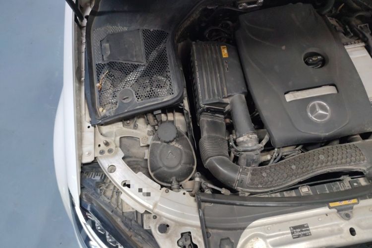 Used Mercedes-Benz C-Class 2018 C 200 L Sport Edition Engine Bay Right