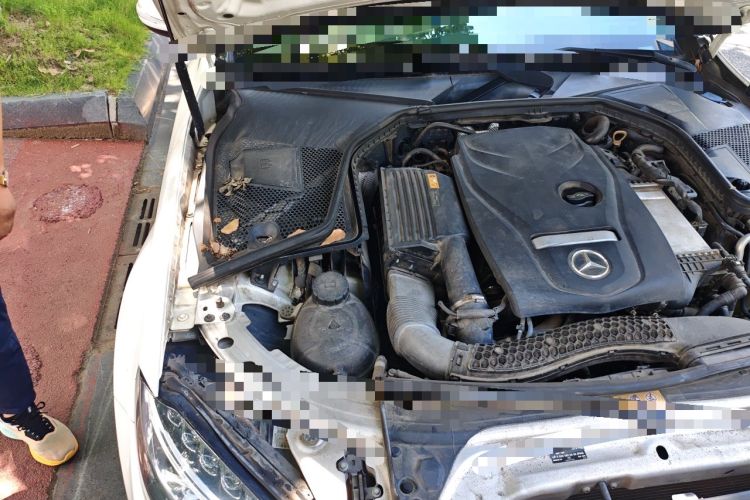 Used Mercedes-Benz C-Class 2018 C 200 L Sport Edition Engine Bay Right