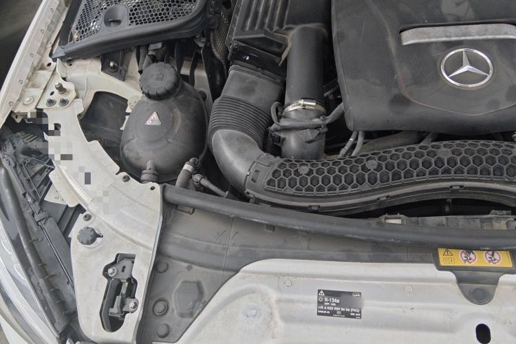 Used Mercedes-Benz C-Class 2018 C 200 L Sport Edition Engine Bay Right