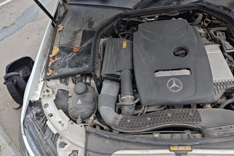 Used Mercedes-Benz C-Class 2018 C 200 Sport Edition Engine Bay Right