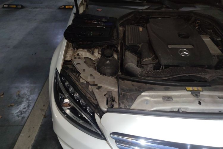 Used Mercedes-Benz C-Class 2018 C 200 Sport Edition Engine Bay Right
