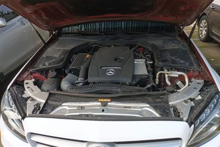 Used Mercedes-Benz C-Class 2018 C 180 L Fashion Edition Sport Version Engine Bay