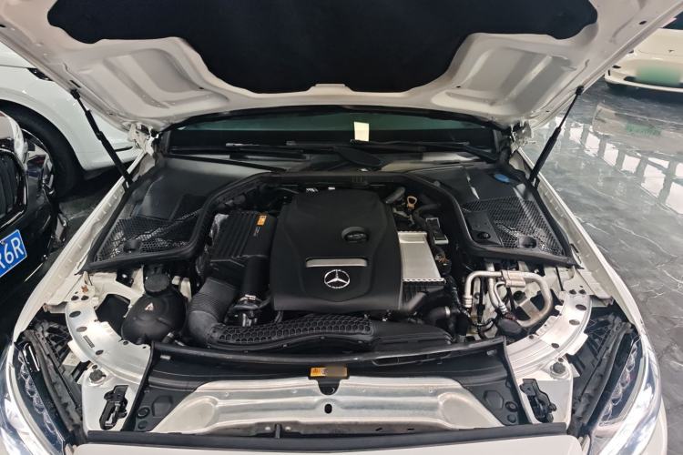 Used Mercedes-Benz C-Class 2018 C 200 Estate Engine Bay