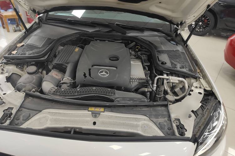 Used Mercedes-Benz C-Class 2018 C 200 Estate Engine Bay