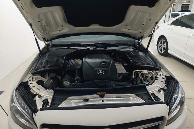 Used Mercedes-Benz C-Class 2018 C 200 Sport Edition Engine Bay