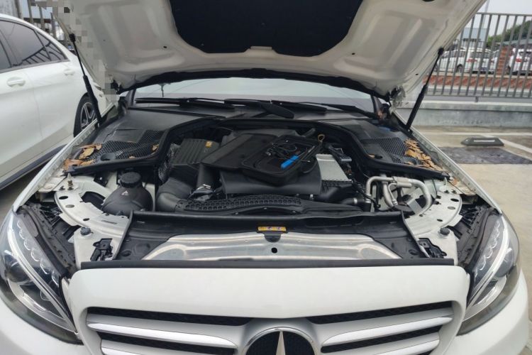 Used Mercedes-Benz C-Class 2018 C 200 Estate Engine Bay