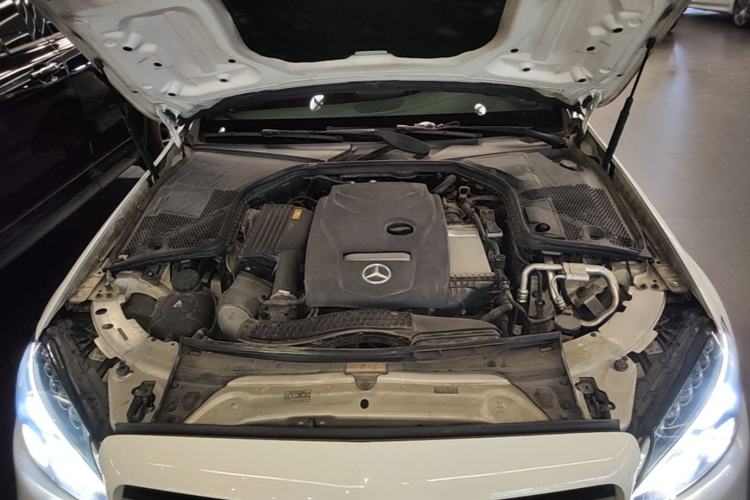 Used Mercedes-Benz C-Class 2018 C 200 Sport Edition Engine Bay