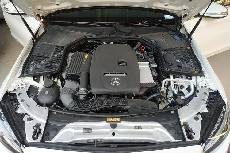 Used Mercedes-Benz C-Class 2018 C 180 L Fashion Edition Sport Version Engine Bay
