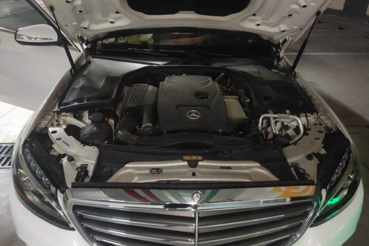 Used Mercedes-Benz C-Class 2018 C 200 L Engine Bay