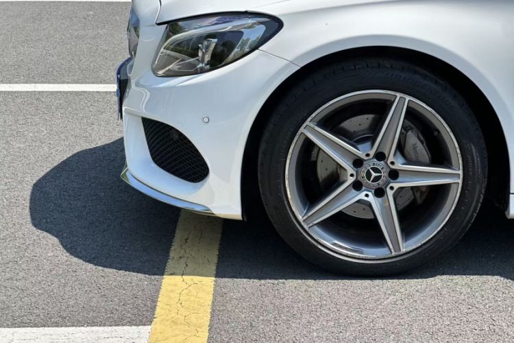 Used Mercedes-Benz C-Class 2018 C 200 Estate Exterior 1