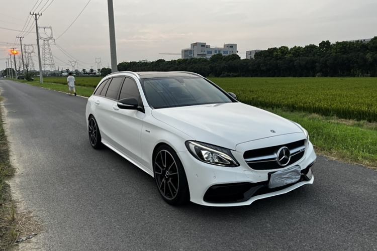 Used Mercedes-Benz C-Class 2018 C 200 Estate Exterior 2