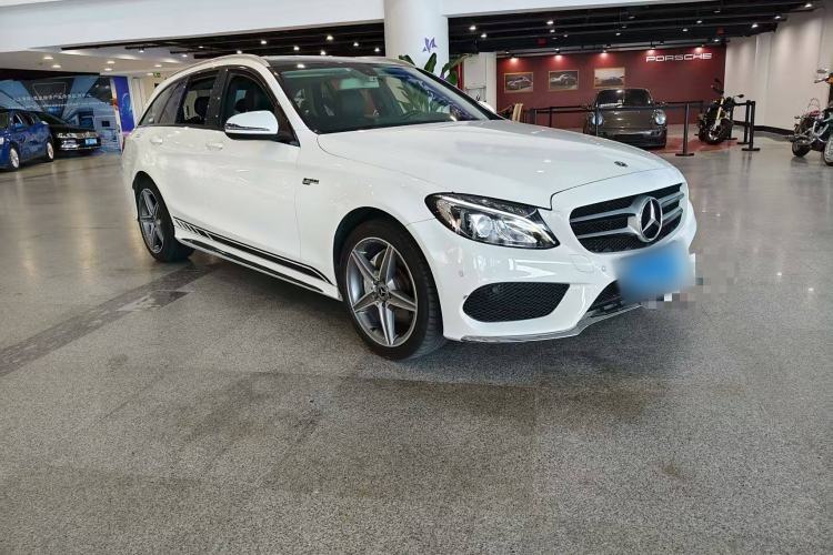Used Mercedes-Benz C-Class 2018 C 200 Estate Exterior 2