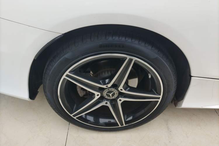 Used Mercedes-Benz C-Class 2018 C 200 Coupe Exterior 2