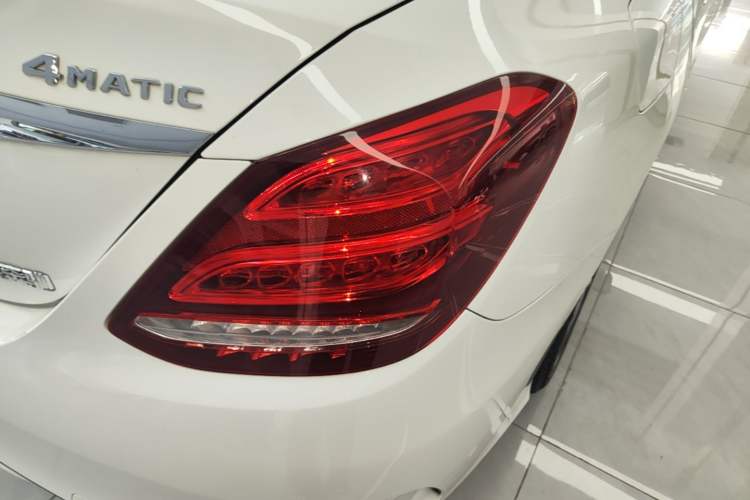 Used Mercedes-Benz C-Class 2018 C 180 L Fashion Edition Sport Version Exterior 3