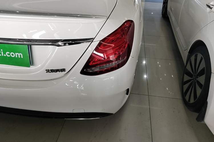 Used Mercedes-Benz C-Class 2018 C 200 Sport Edition Exterior 3