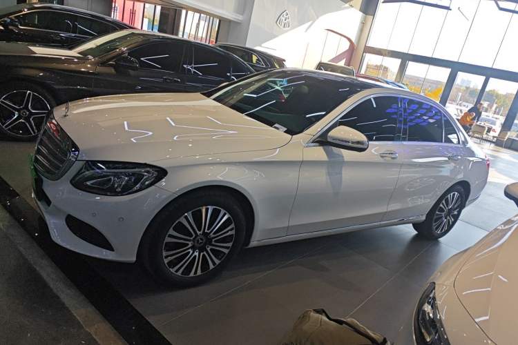 Used Mercedes-Benz C-Class 2018 C 200 L Exterior 3