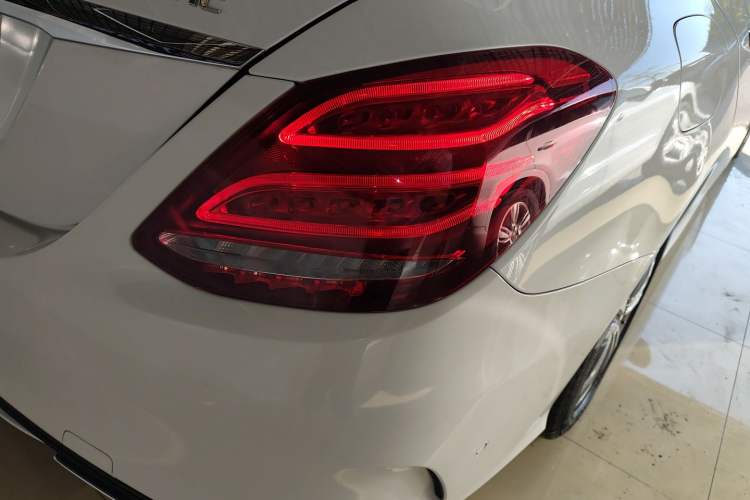 Used Mercedes-Benz C-Class 2018 C 200 L Sport Edition Exterior 3