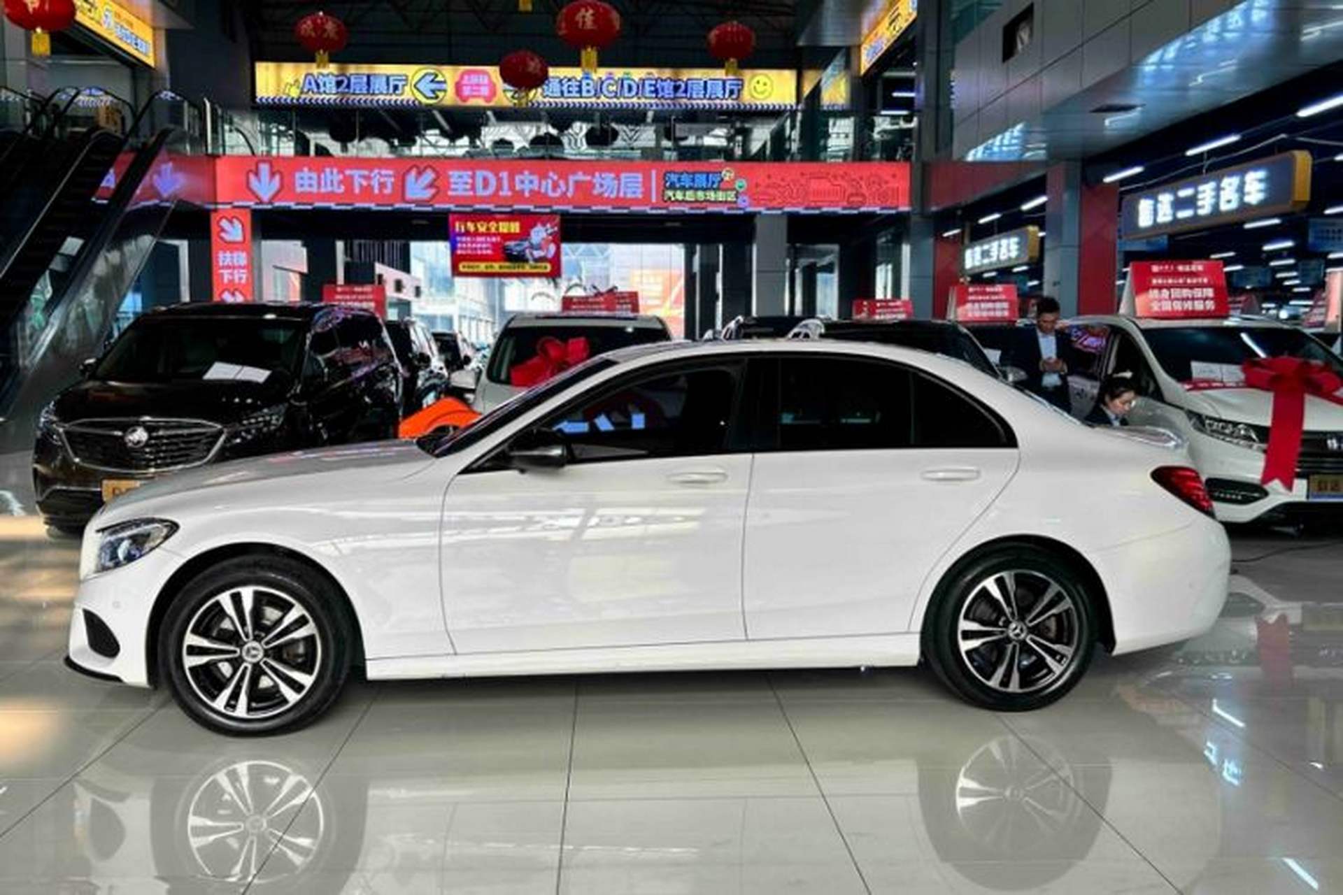 Used Mercedes-Benz C-Class 2018 C 200 Sport Edition Exterior 3
