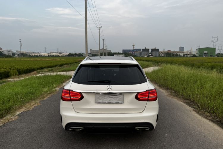 Used Mercedes-Benz C-Class 2018 C 200 Estate Exterior 4