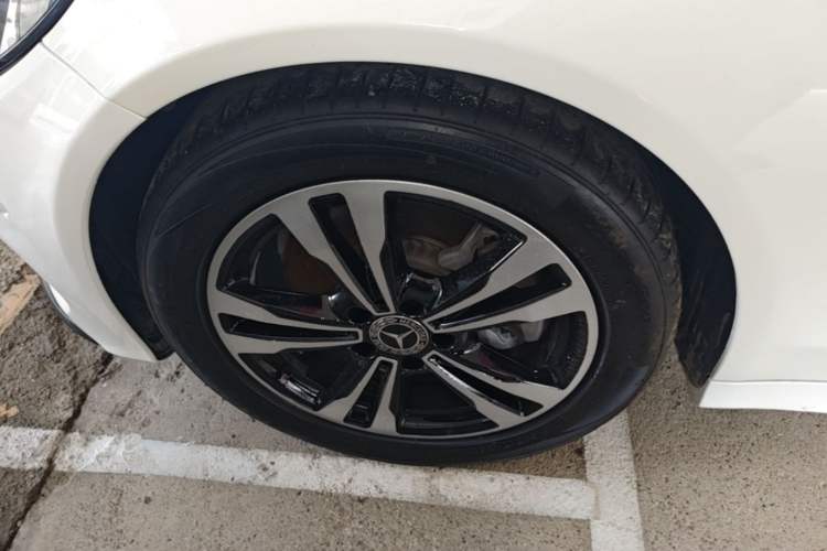 Used Mercedes-Benz C-Class 2018 C 200 Sport Edition Exterior 4
