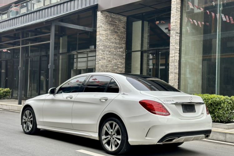 Used Mercedes-Benz C-Class 2018 C 200 L 4MATIC Sport Edition Exterior 4