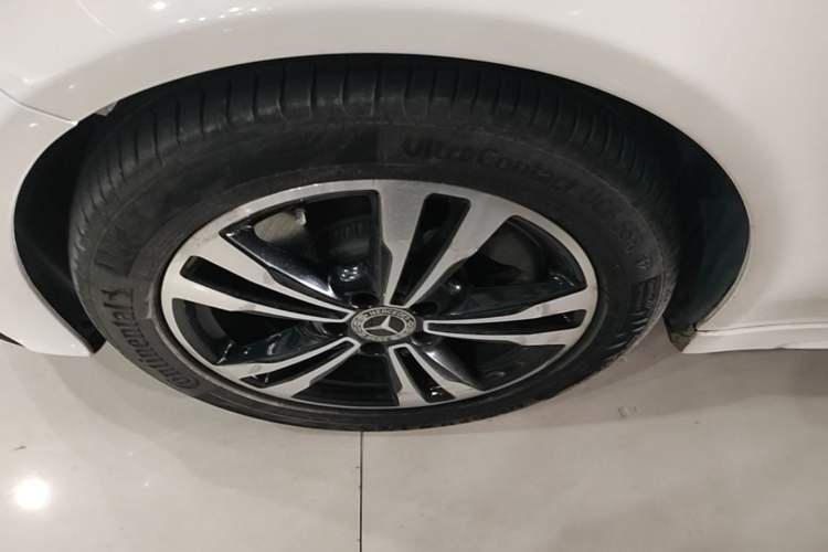 Used Mercedes-Benz C-Class 2018 C 200 Sport Edition Exterior 4