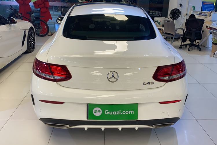 Used Mercedes-Benz C-Class 2018 C 200 Coupe Exterior 4