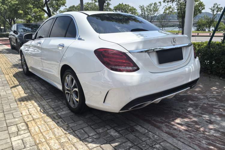 Used Mercedes-Benz C-Class 2018 C 180 L Fashion Edition Sport Version Exterior 4