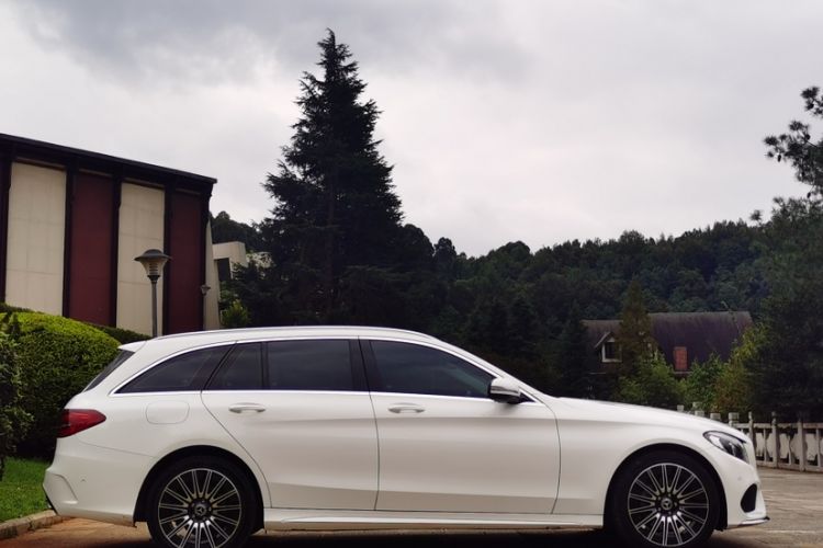 Used Mercedes-Benz C-Class 2018 C 200 Estate Exterior 4