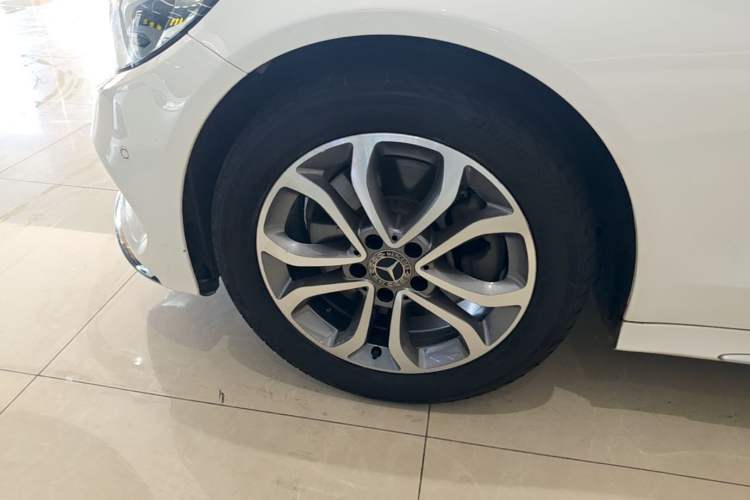 Used Mercedes-Benz C-Class 2018 C 180 L Fashion Edition Sport Version Exterior 4
