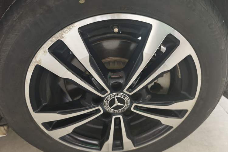 Used Mercedes-Benz C-Class 2018 C 200 Sport Edition Exterior 4