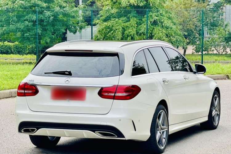 Used Mercedes-Benz C-Class 2018 C 200 Estate Exterior 4