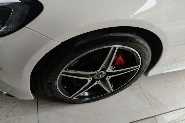 Used Mercedes-Benz C-Class 2018 C 200 Coupe Exterior 4