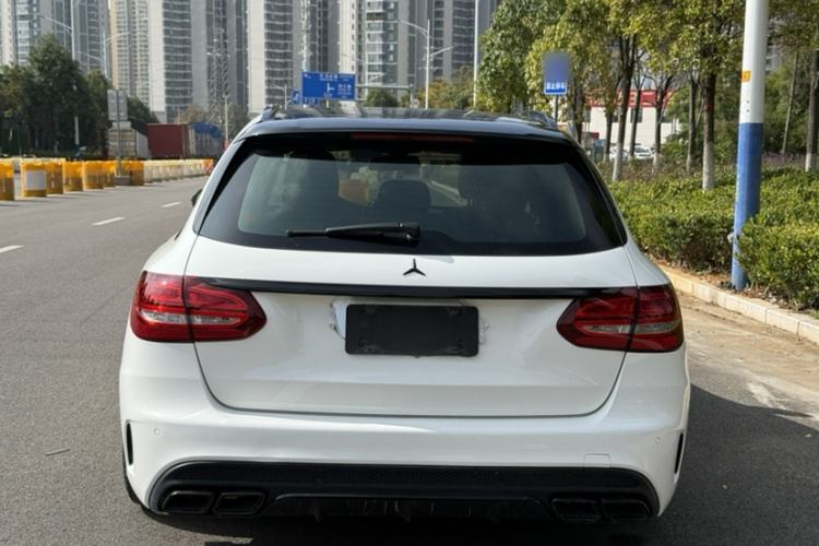 Used Mercedes-Benz C-Class 2018 C 200 Estate Exterior 5