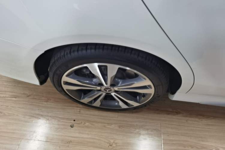 Used Mercedes-Benz C-Class 2018 C 200 L 4MATIC Sport Edition Exterior 5