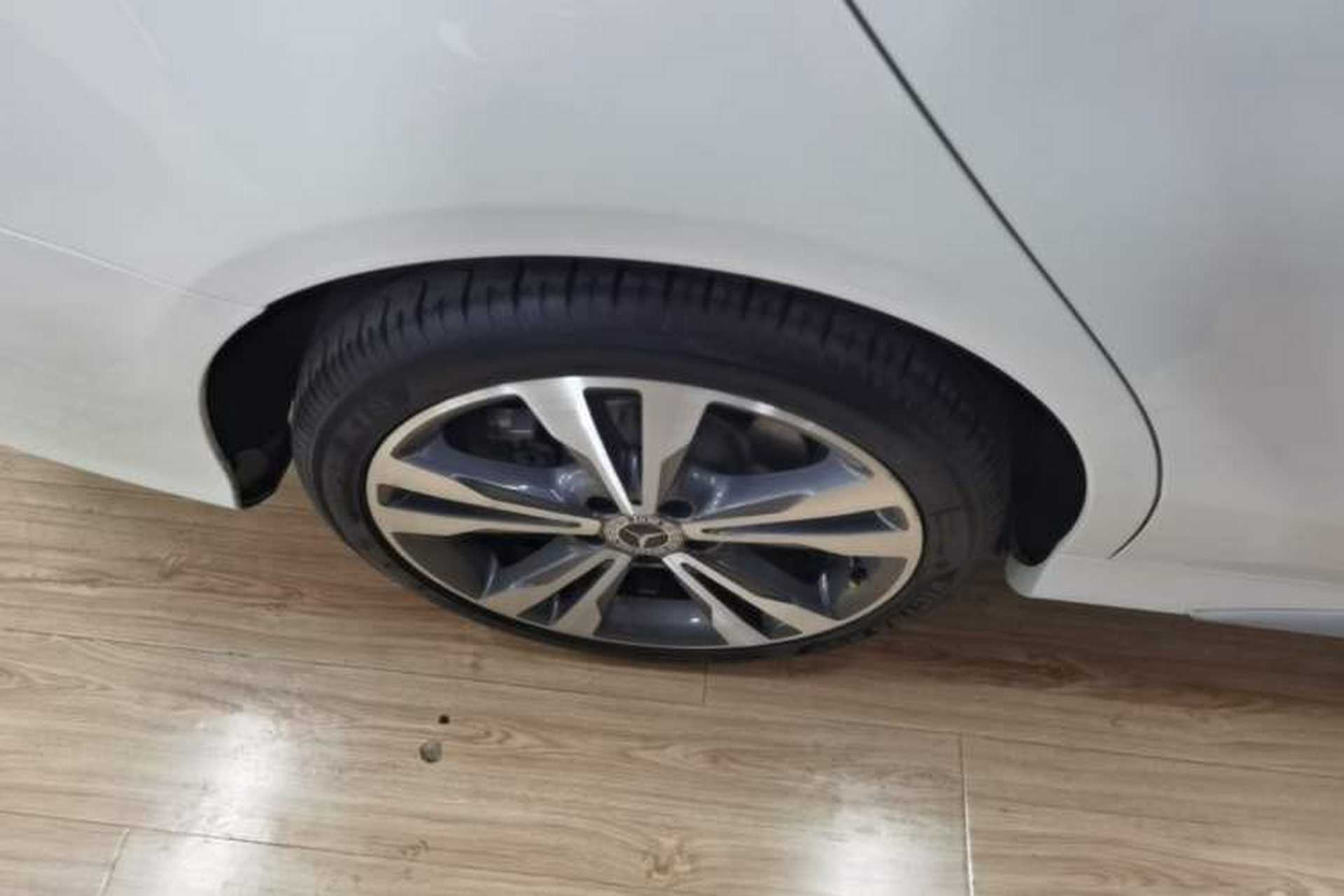 Used Mercedes-Benz C-Class 2018 C 200 L 4MATIC Sport Edition Exterior 5