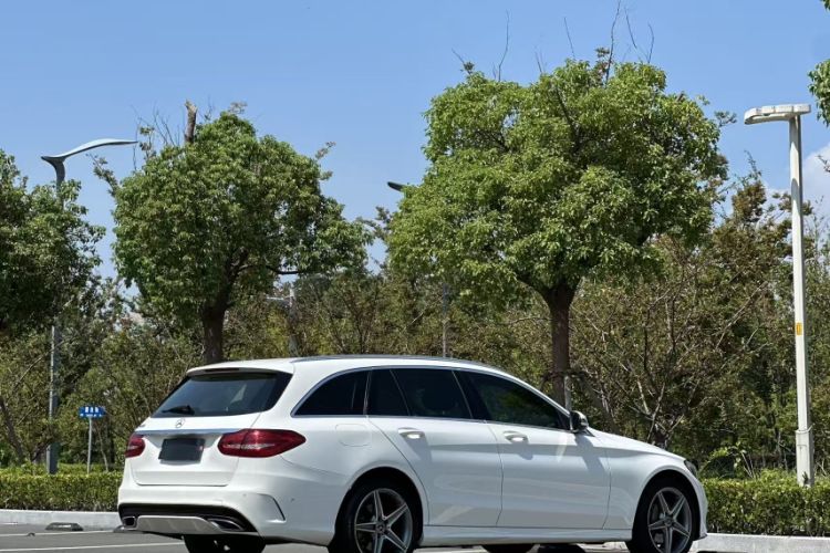 Used Mercedes-Benz C-Class 2018 C 200 Estate Exterior 5