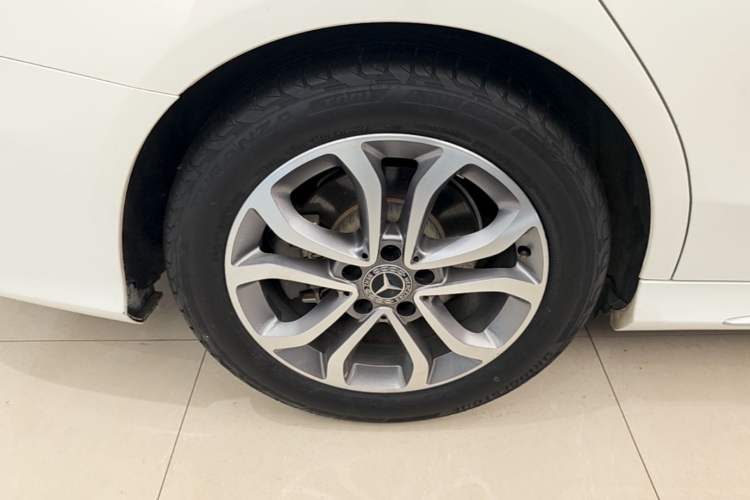 Used Mercedes-Benz C-Class 2018 C 180 L Fashion Edition Sport Version Exterior 5