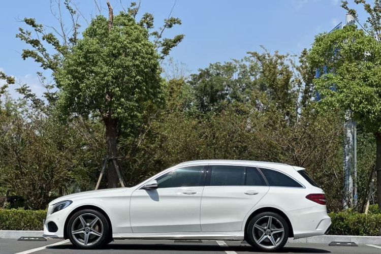 Used Mercedes-Benz C-Class 2018 C 200 Estate Exterior 6